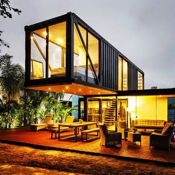 We officially want to live in a shipping container, why? Well take a look! bit.ly/1PCHwNp