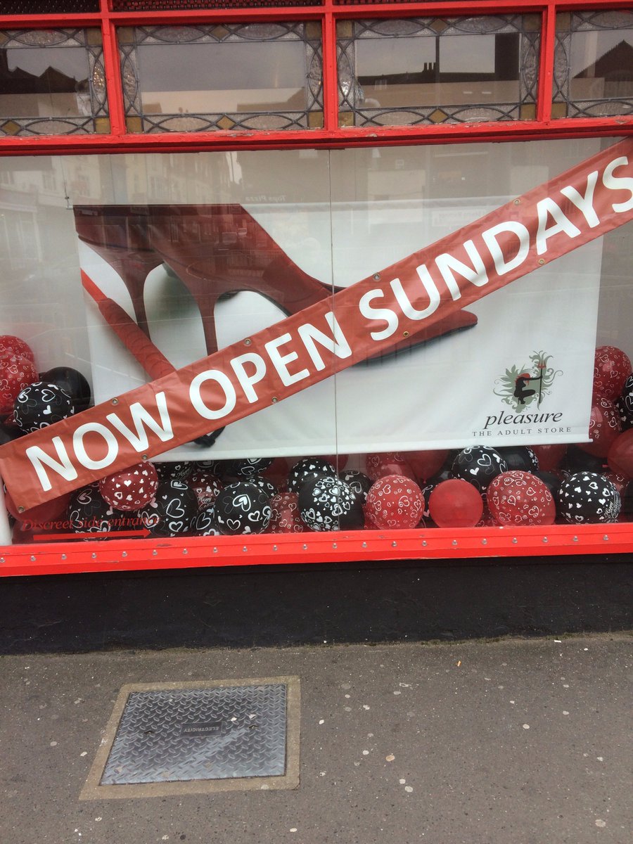 PleasureLuton's tweet photo. We are open on Valentines day for all those last minute naughty gifts ;) https://t.co/nZIkBbdcgF