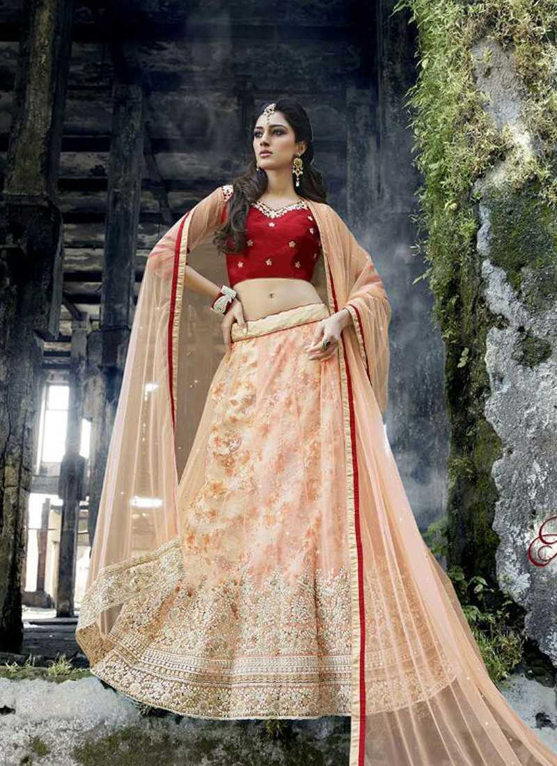 nadia_boulavia's tweet photo. #STValentin : #lehenga_choli à prix soldés https://t.co/VoPnxgC6Vu #mariage #cérémonie #mode #fashion #lehenga https://t.co/N2h9DrP7VA