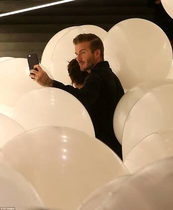 MrsOrpheuss's tweet photo. Even Beckham breathing hardly

#MartinCreed #ballooninstallations https://t.co/jK9uJ3SvEP