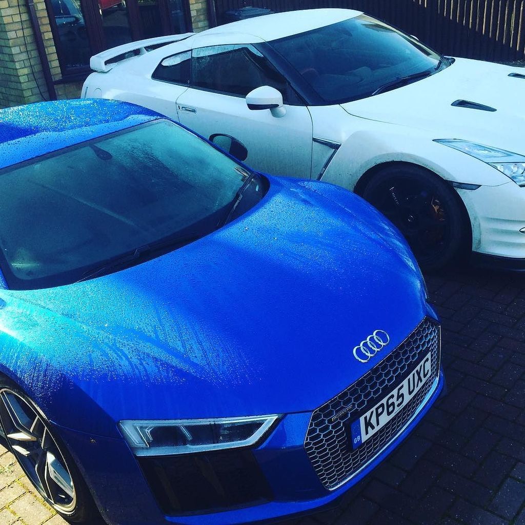 Kyle_Fortune's tweet photo. Two different takes to achieve the same goal. #audir8 #audi #Nissan #nismo #GTR #trackedit… https://t.co/SbJpaQiBTI https://t.co/x896G9R88n