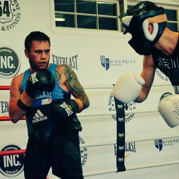 2deadlyThomas's tweet photo. Getting sparring session's in  my fight prep for 26th Feb #fightprep #Everlast #NorthMelbourneBoxingGym #boxinglife https://t.co/qrR7ymM95h