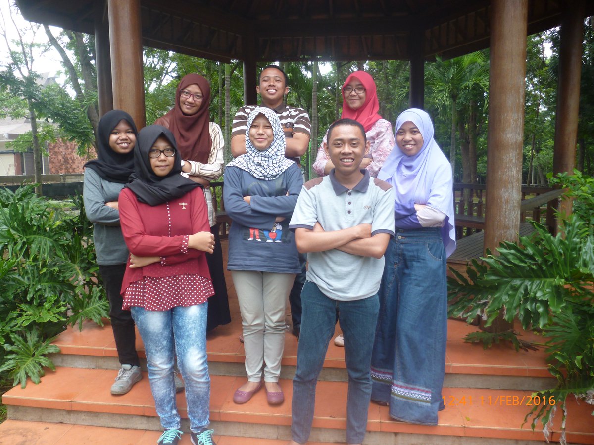 MSC_Unnes's tweet photo. Litbang MSC FRESH 2016 https://t.co/6jt1GSYqJE