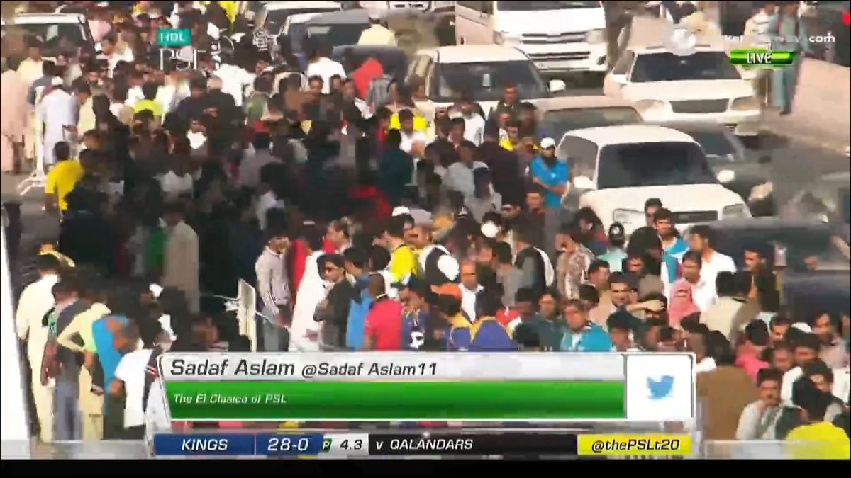 ffAizan_k's tweet photo. Outside #studiam #LahoreQalandars #KarachiKings #PSLT20 https://t.co/qgGdz8aQMU