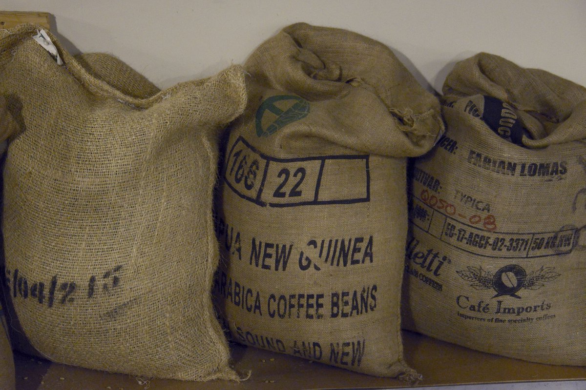 gtmckay's tweet photo. For all you #baristas-in-waiting. @thecommonplace wants to help you brew a better of #coffee https://t.co/hXDijdPbKK https://t.co/6y8Ohu1cLn