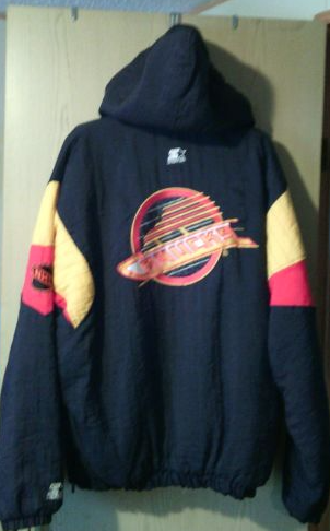 TOGradyCHI's tweet image. #starterjackets This needed a good home. Too rare. Too wacky. A beauty.