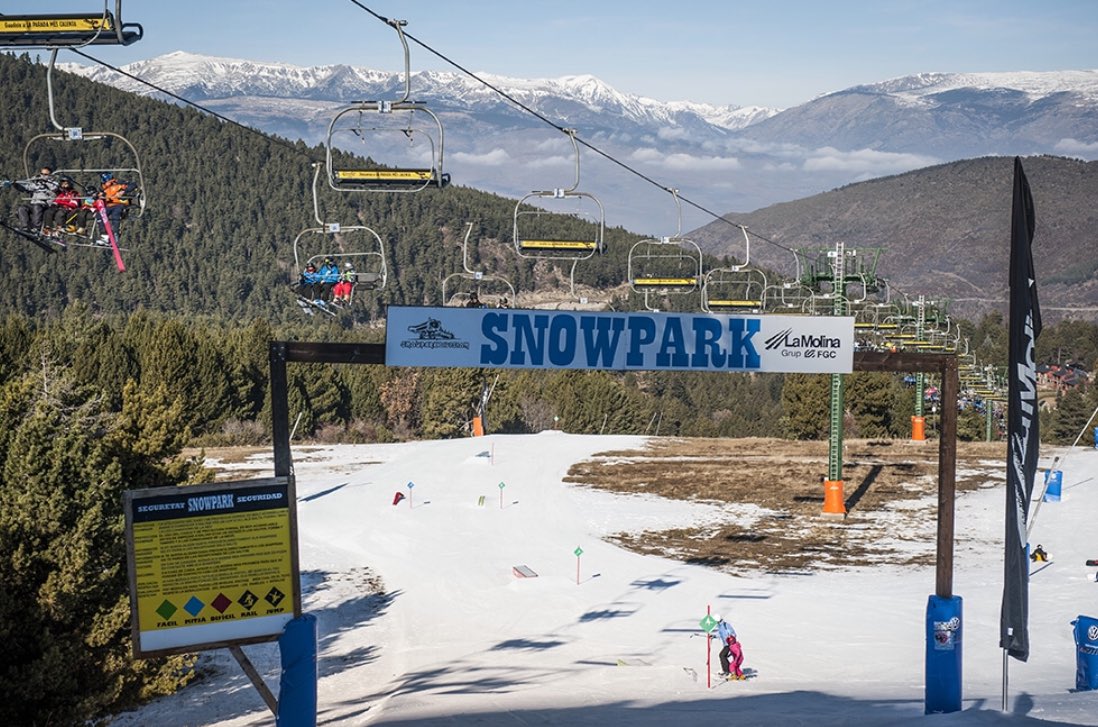 melanics_com's tweet photo. #MiquelRull nos informa del estado del #snowpark de #LaMolina

https://t.co/Umav9RQDQS 

v @SBESMAG #Snowboard #Ski https://t.co/IQaYNvtEFV