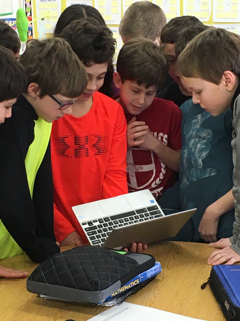 5th graders starting their first BreakoutEDU #wal109 #engage109