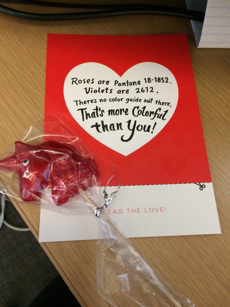 beezd's tweet image. Can you tell from the photo below that I work at an ad agency.