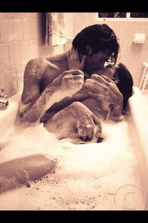 3 days to go until Valentines day, so here is one for all you couples out there#Valentinesday#Boujis#Love#Couples