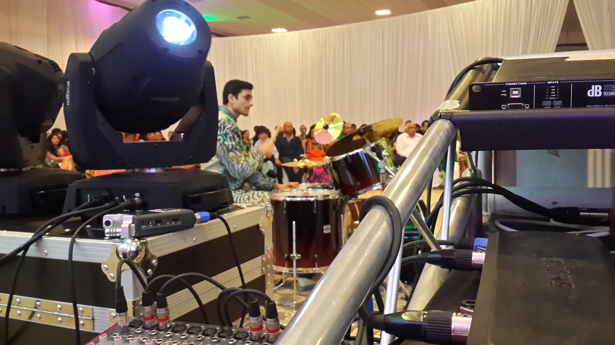 deejaydeshal's tweet photo. Awesome drumming #lastnightevent #djdeshal #kenyandj # lights #music #lifeichoose https://t.co/4ybjQQCCMh