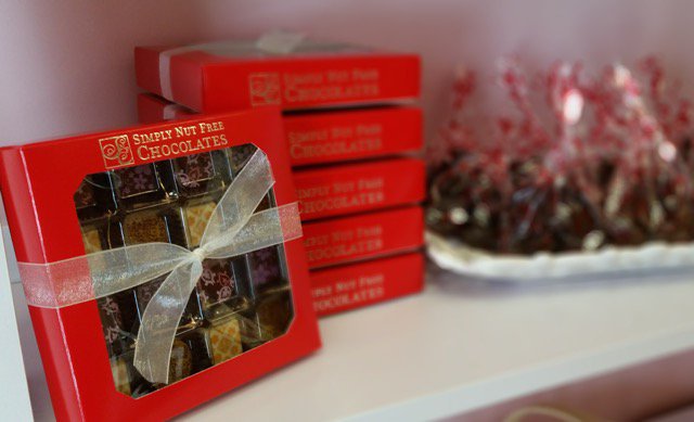 Simply Nut Free tweet media