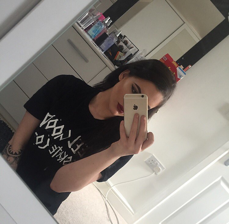 _fuxky0u's tweet photo. @FeelGoodSkateCo #FGSCcomp #FGSC 😝 https://t.co/XsvfL8Uyqh