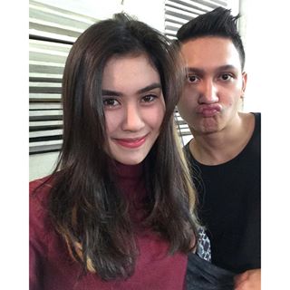 7MH_KaLim's tweet photo. Cekrekkk #Latepost https://t.co/8dFZAOBpTI