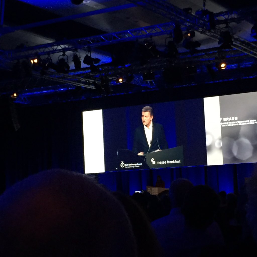 <a href="/messefrankfurt/">Messe Frankfurt</a> Chef Braun adelt den #germandesignaward als den "Deutschen Design Oscar" @DesignInGermany <a href="/ambiente/">life</a>