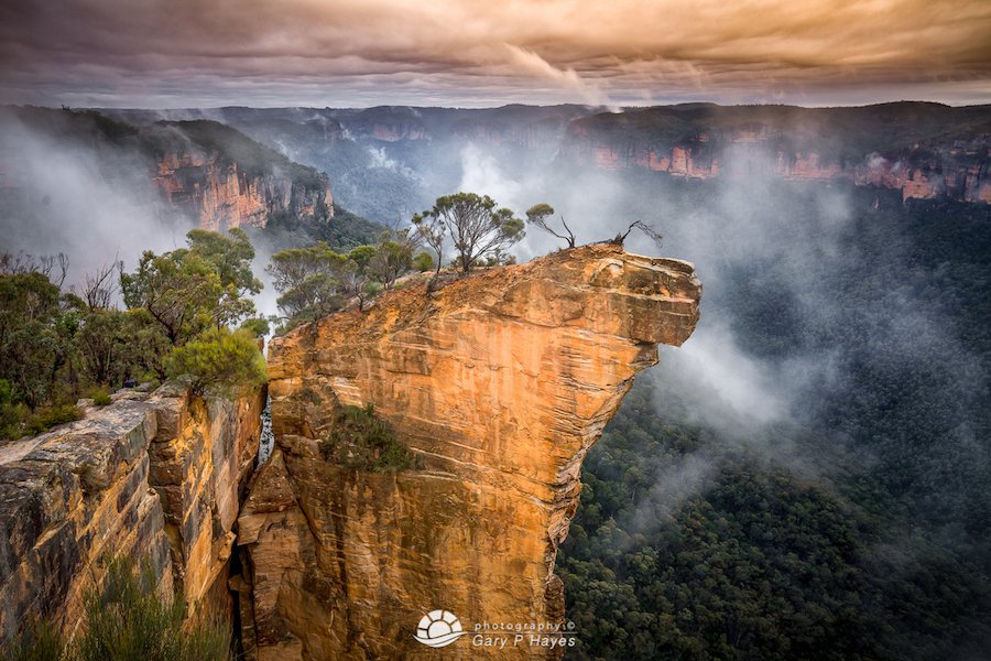 стеклянная скала австралия. висячая скала австралия виктория. скала висячий камень уфа. висячий камень ергаки. висячая скала в австралии фото.