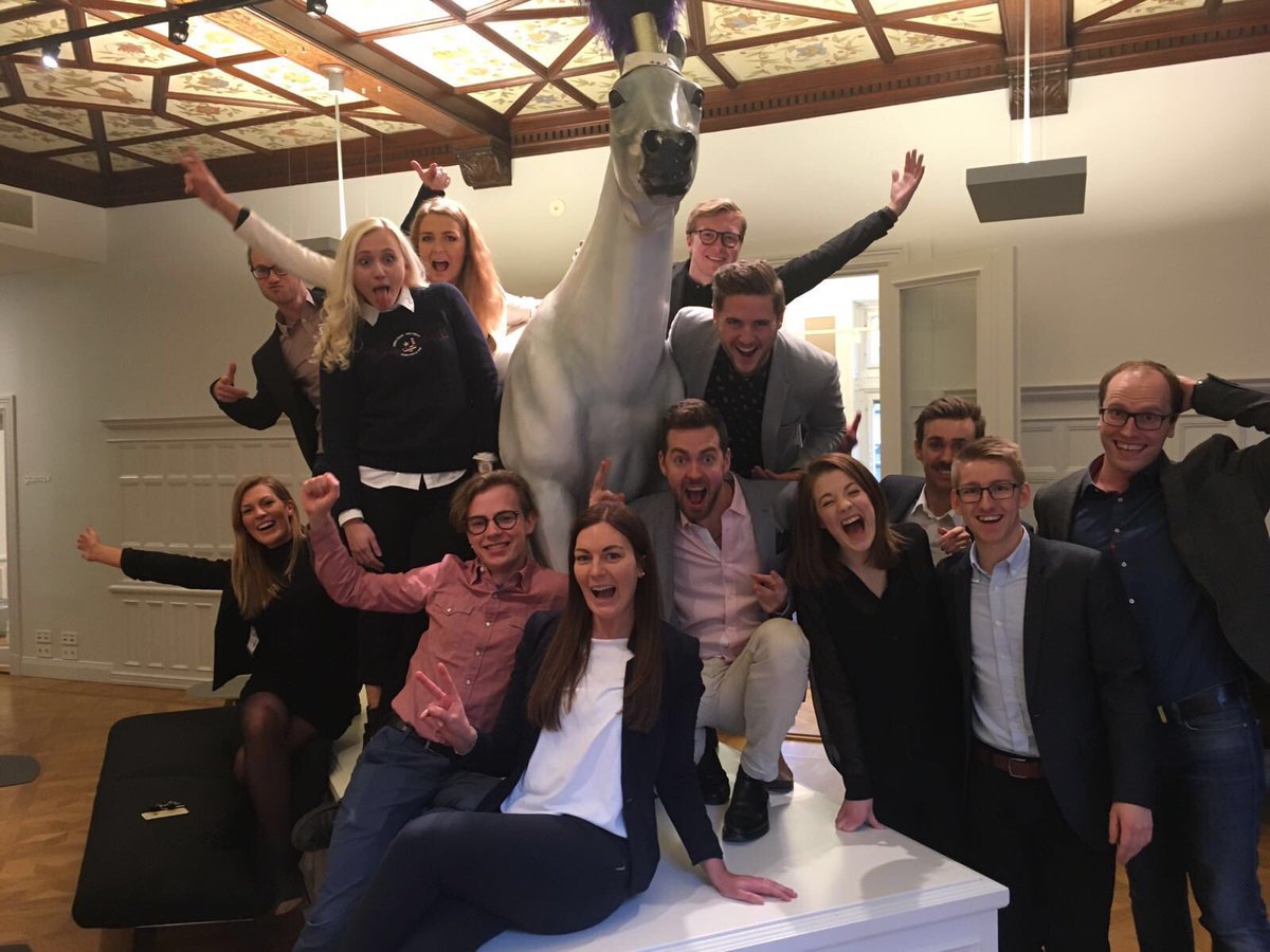 lindawia's tweet image. Say hi to our amazing Student Brand Managers @netlightconsulting in Stockholm 🔝💜🦄🎈🌟 #netlight #superstars