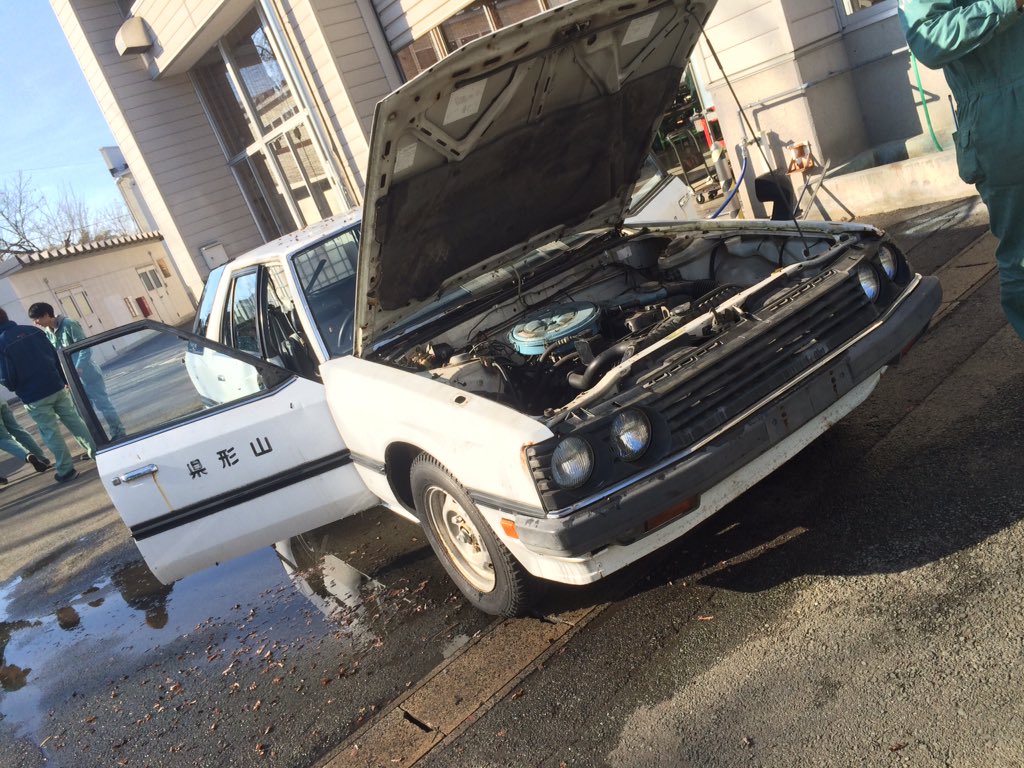 Y30vip Rt Skyline4door そいえば今日 くそボロ実習車洗車したり 実習で使ったりしてるけど やっぱ貴重なスカイラインバンてのは変わらんな T Co Gzfi1ljuqu Twitter