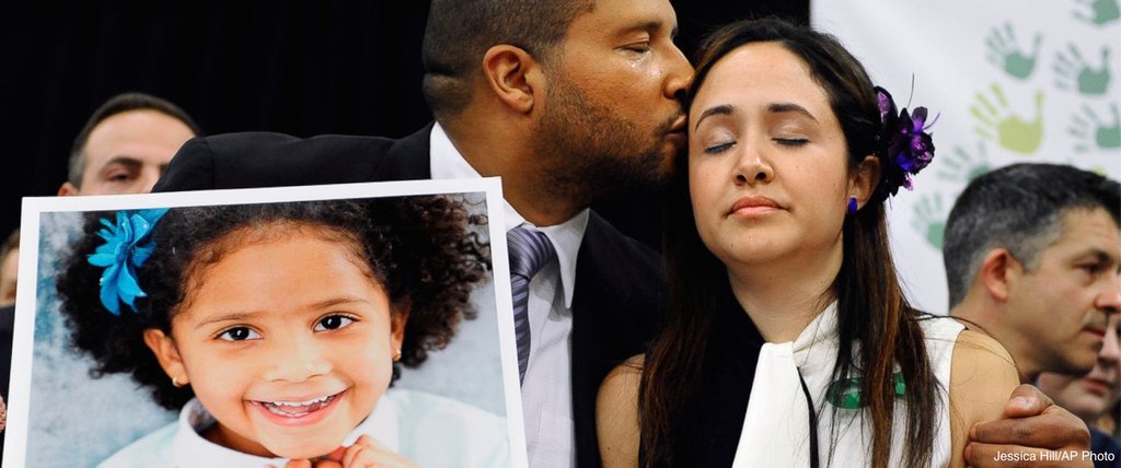 GMA's tweet photo. Album made by father who lost daughter in Sandy Hook shooting is nominated for 2 Grammys: https://t.co/kII5TaD3Fc https://t.co/nDc2FHjMvj