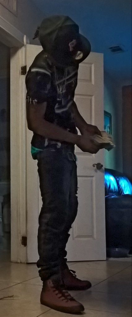 SmgRyda's tweet photo. Y'all be sure to check out my new single #RunItUp off the #ScMW Mixtape hosted by @DJFrostyhttps://t.co/LC4XugTfWn https://t.co/rqIfV7nNHJ