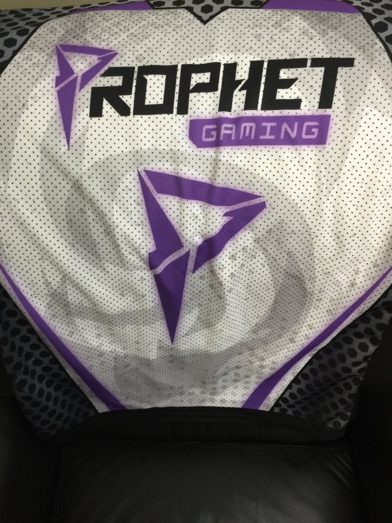 YCubex's tweet image. Go Team Prophet!
