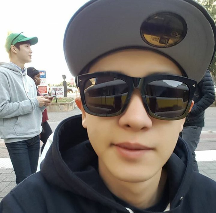 chansteryeol's tweet photo. ganteng dikit cekrek https://t.co/wUTg45UuIS