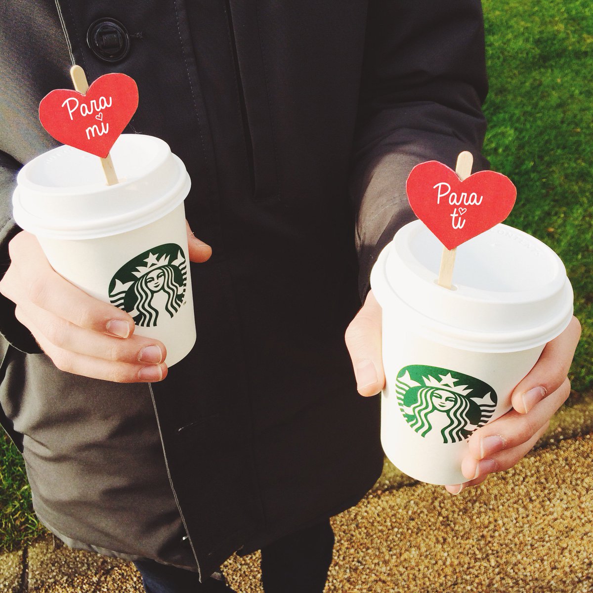 starbucks_es's tweet photo. De mí, para ti con todo mi ❤ Hasta el domingo, pagando con la app de @clubvips te regalamos otro #TripleHotChocolate https://t.co/4KOUQl1WqP
