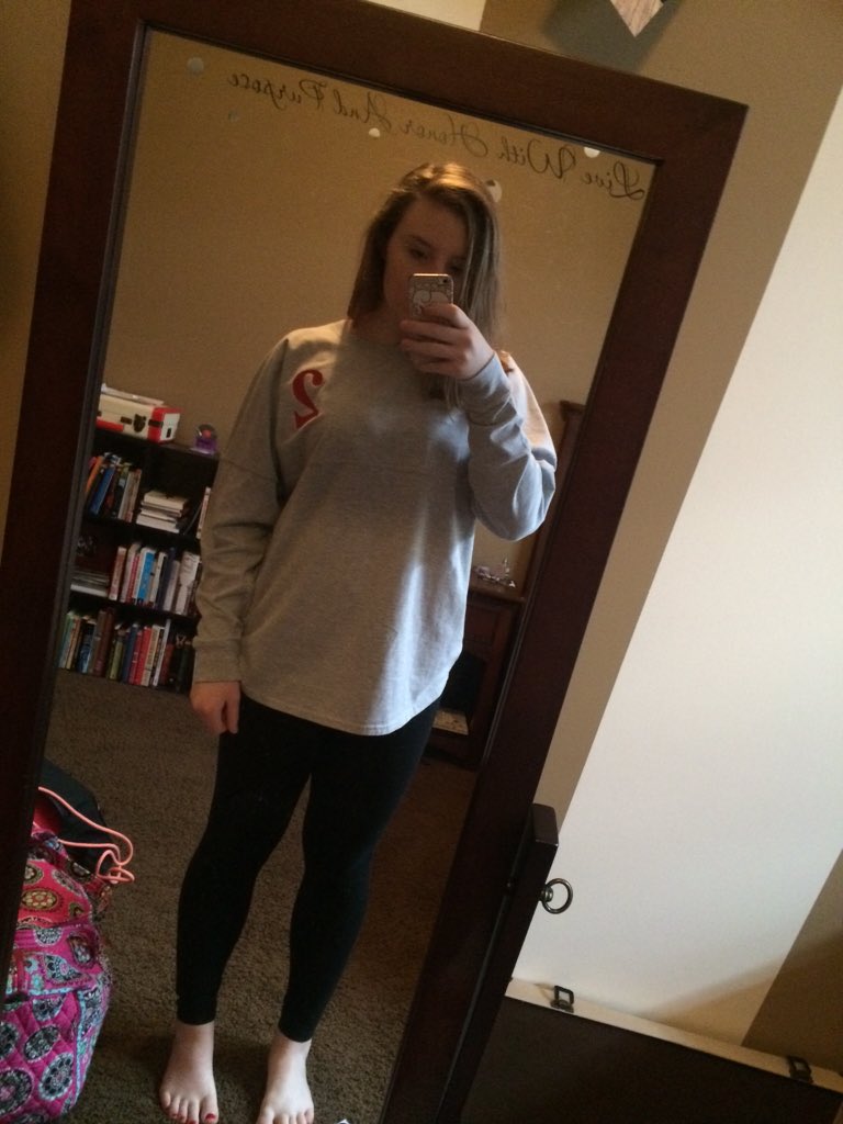aubrey0012's tweet photo. we're going to rock stl ❤️❤️❤️ https://t.co/HT4xUqE3lg