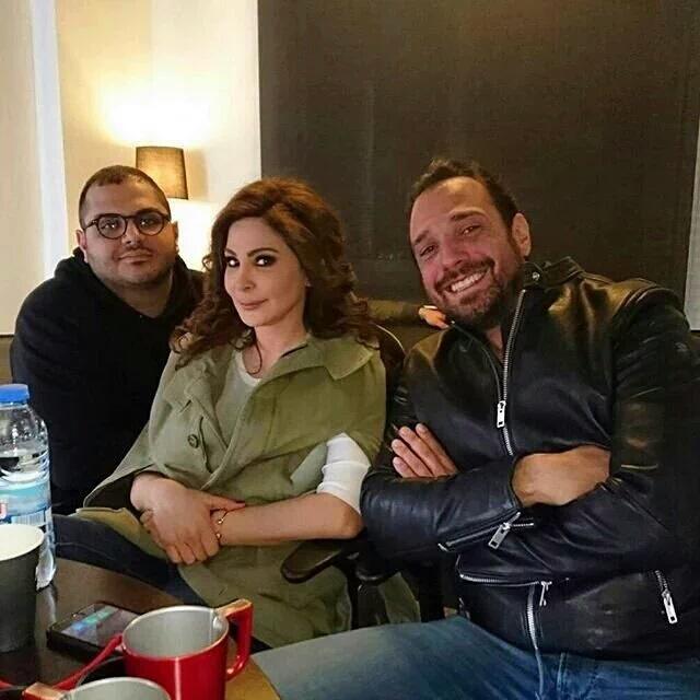 CelebMiddleEast's tweet photo. #اليسا مع مخرج كليب #حالة_حب و مدير شركة #YellowCore 
@elissakh @georgesproducer @Elirezkallah soon #HaletHob 👰😍 https://t.co/ngCCSmuAo9