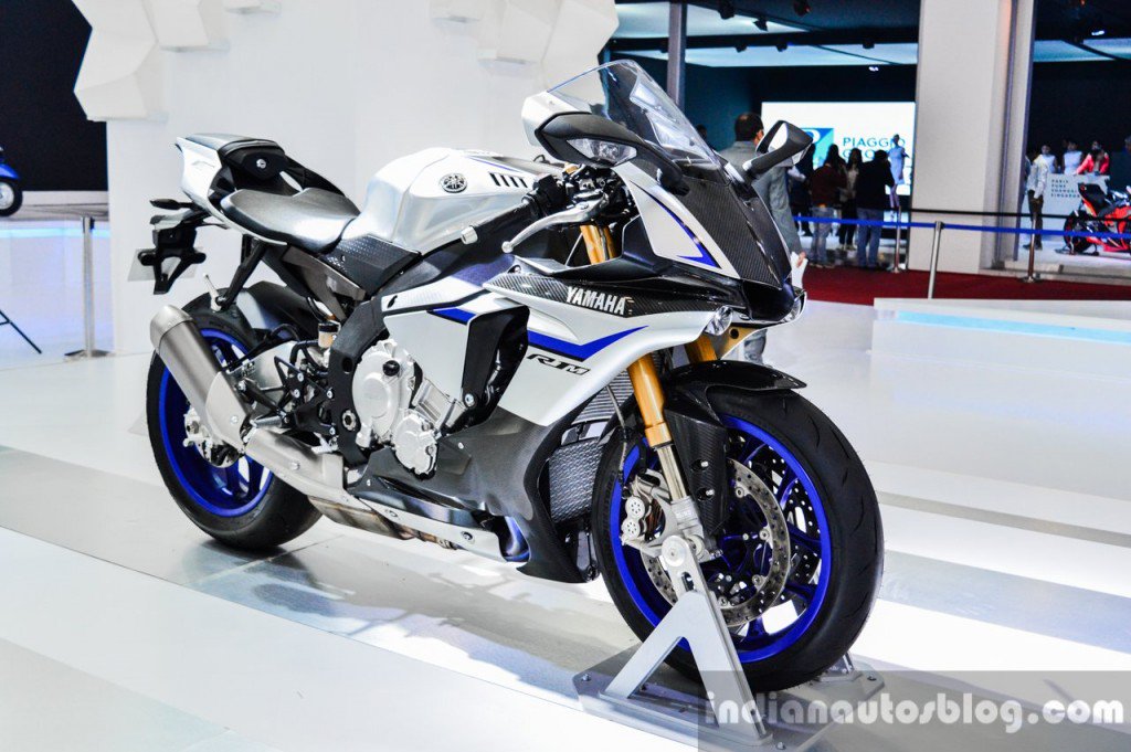 indianautos's tweet photo. 2016 #Yamaha R1M at the Auto Expo 2016 - https://t.co/Gy7Kh8j3Fn

#AETMS2016 #YamahaR1M https://t.co/jLfEnGggzs