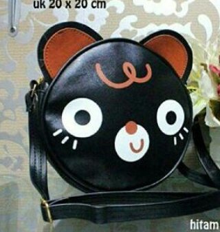 phiphie20's tweet photo. Tas cuma 75-80ribuan https://t.co/Y8FIe6kkRM