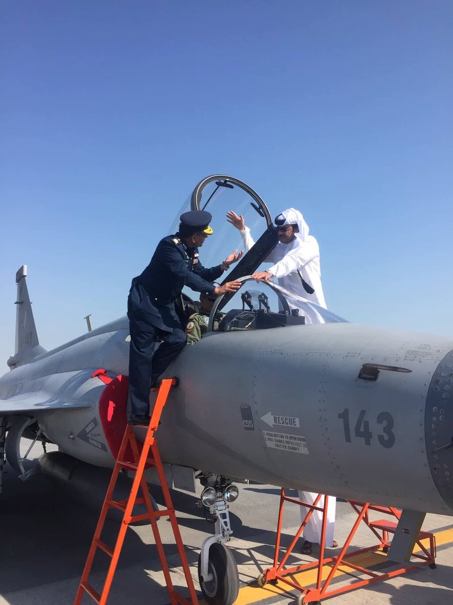 هل ستشتري قطر ال JF-17 Thunder الباكستانيه ؟ CbBTr1OWAAAA-5T