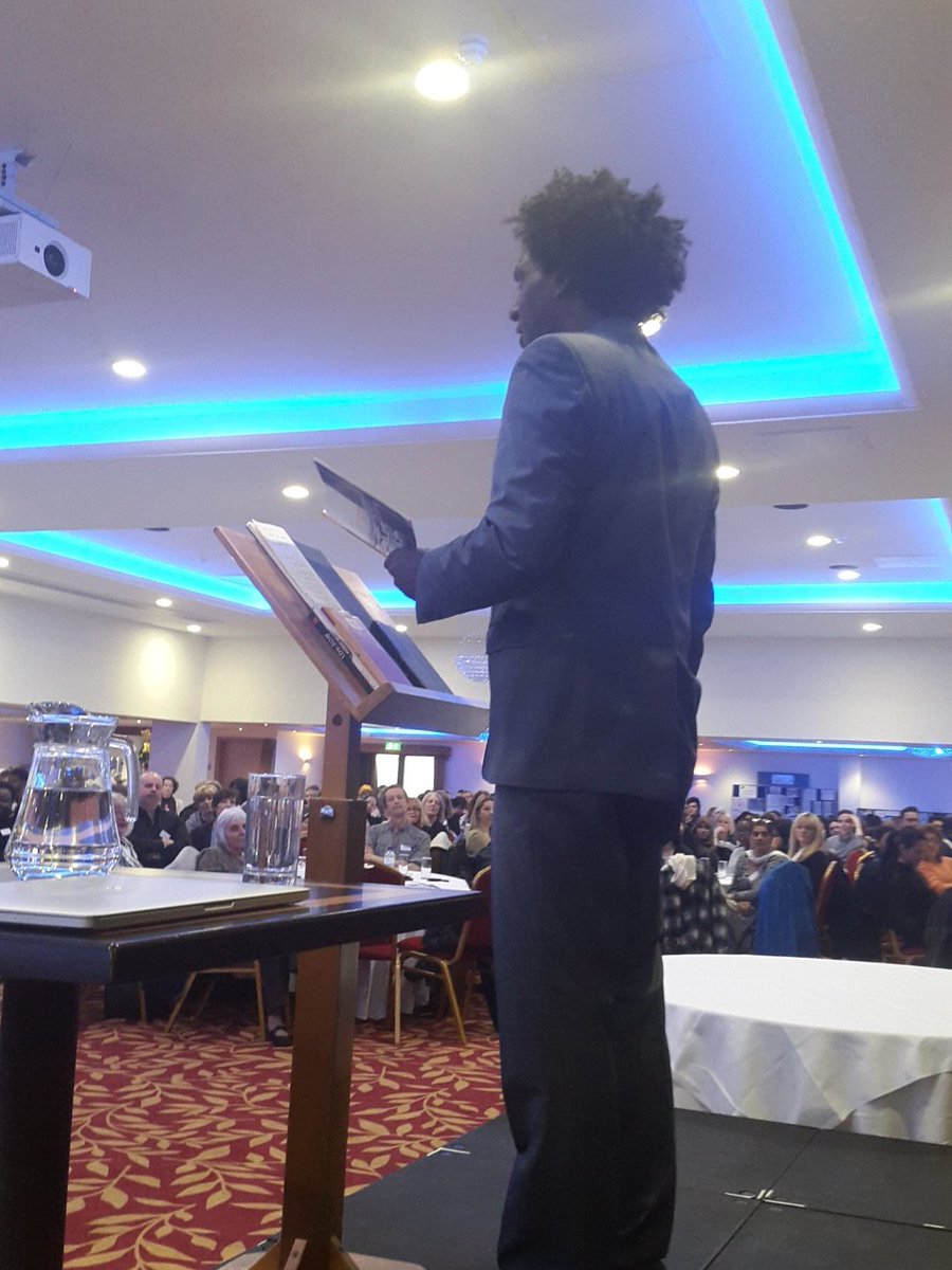 jbrownlie's tweet photo. Lemn Sissay reading Invisible Kisses. https://t.co/sc4mbbsBmY #redbridges https://t.co/FVideqgiyK