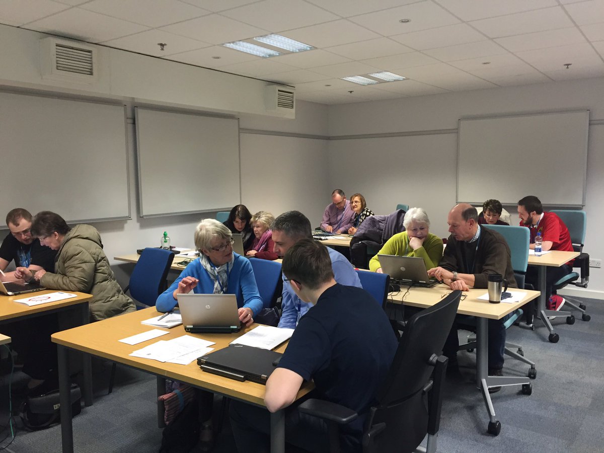 LouiseBuckleyI's tweet image. EOS2 Cork Gives Back with Age Action Ireland - bridging the digital divide #EOS2GETHER @AgeAction