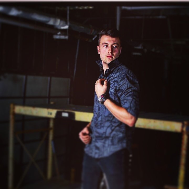 Render_Band's tweet photo. Meet Aaron, lead guitarist for Render. #band #renderband #guitar #god https://t.co/Pyhrzp8jvJ