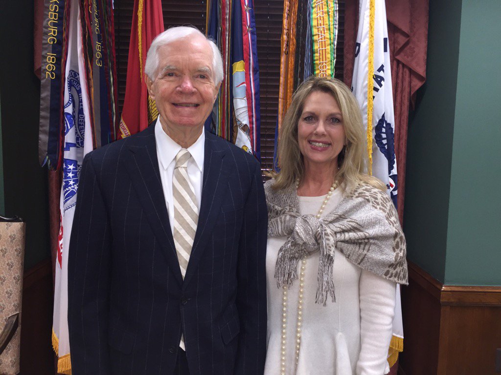 tracieasterling's tweet photo. Advocating for highly qualified Nurses in every school building with Senator Thad Cochran #nasnbod2016 https://t.co/eZ80j4ANc1