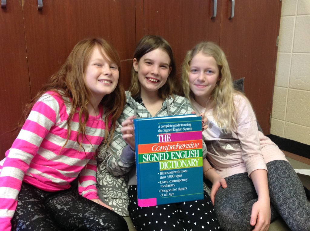 MsHanmer's tweet photo. Great choice for "Read to Someone" - three friends are teaching themselves #SignedEnglish #Daily5 https://t.co/Qd6W1XozF2