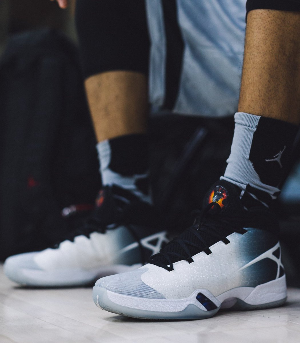 Jumpman23's tweet photo. Go-to move. 

The #AJXXX is available now: 
https://t.co/adRDuehqjV. https://t.co/23RjoIjbbI
