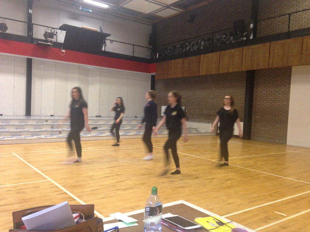 KJARPAD's tweet photo. Fantastic dance workshop by Mary @stageright_CPA https://t.co/oKjbQNe6Yi