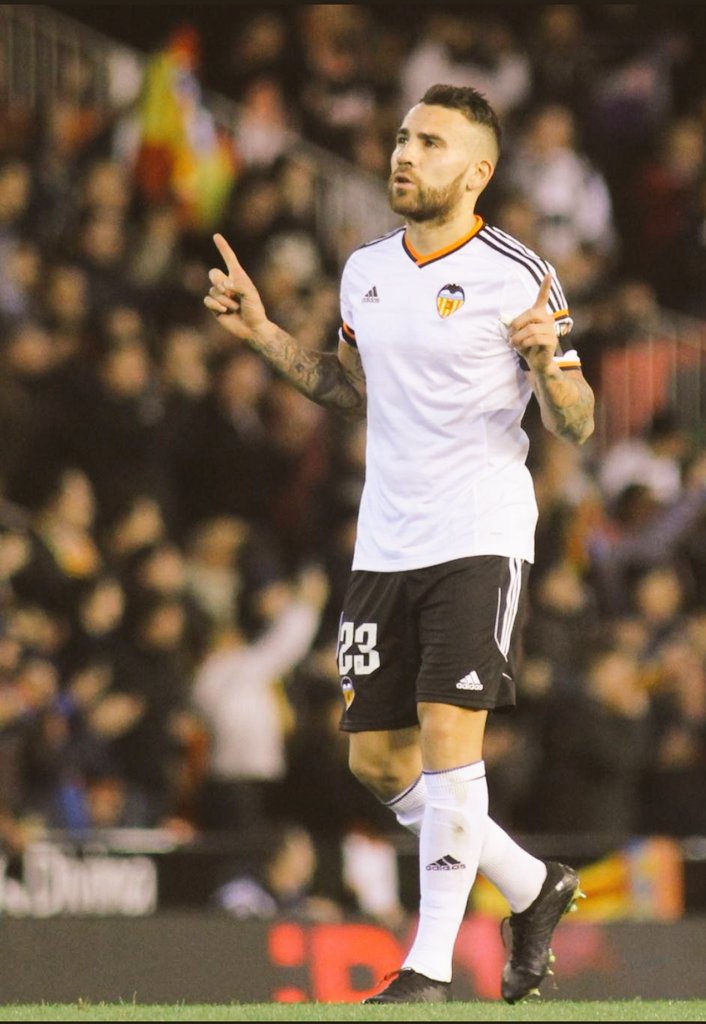RaulVCF___'s tweet photo. Felices 28 General @Notamendi30 https://t.co/73RdKhwTjE