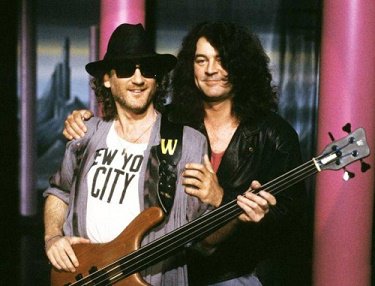 BelleIsleStudio's tweet photo. RT @MusicBeat5: #IanGillan #RogerGlover #DeepPurple #SingerSongwriter #Guitarist #Music #Musicians https://t.co/qLmKVemDIf