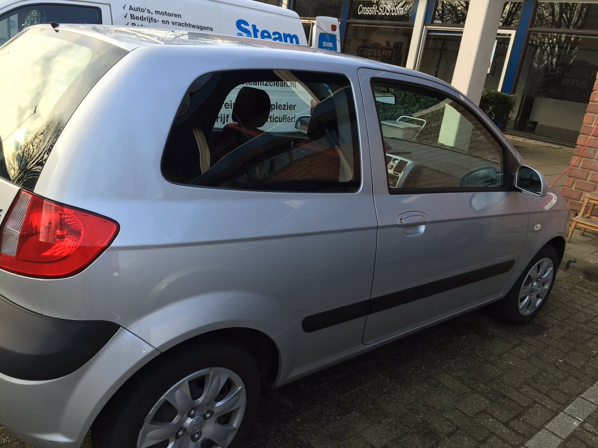SteamtoClean's tweet image. @eMGe 2 auto's #interieur en #exterieur weer #showroomschoon met @SteamtoClean Stoom