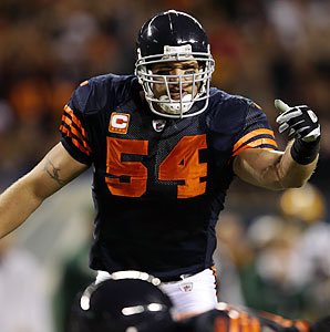 847Sports's tweet photo. The leaders of our generation are not forever, but the memories and lessons instilled are what sticks around #Bears https://t.co/ccFp3B9UNK