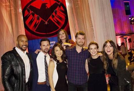 chloearchive's tweet photo. RT to vote for Agents Of SHIELD as Favorite Family TV Show #VoteSHIELD #KCA https://t.co/r6WFNTWNbT