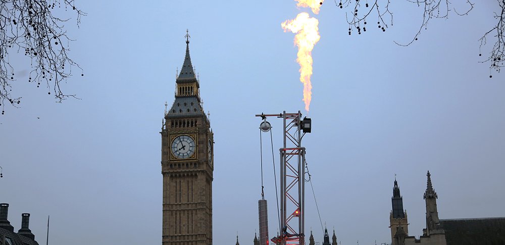 GreenpeaceUK's tweet photo. When you remember that time you took a load of fire to parliament....https://t.co/79efFgFH1m #frackminster https://t.co/SpXauPcv0m