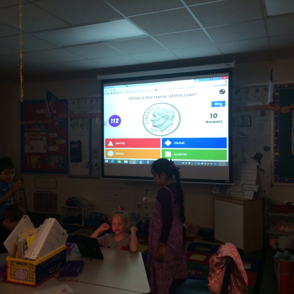 1stWhittWolves's tweet photo. Using our iPads to play Kahoot identifying and counting money!#wearewhitt https://t.co/TwYZj6RWCx
