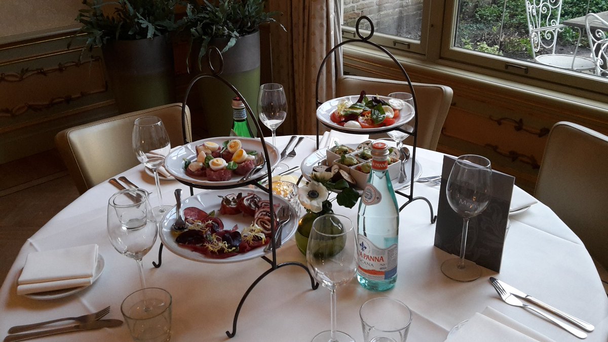 De proeverij als voorgerecht voor het huwelijksdiner van Maarten en Frederike staat klaar!