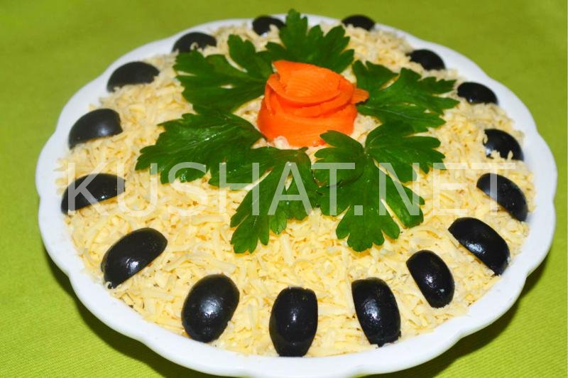 Салат с курицей, кукурузой и сыром kushat.net/recipe-items/s…
