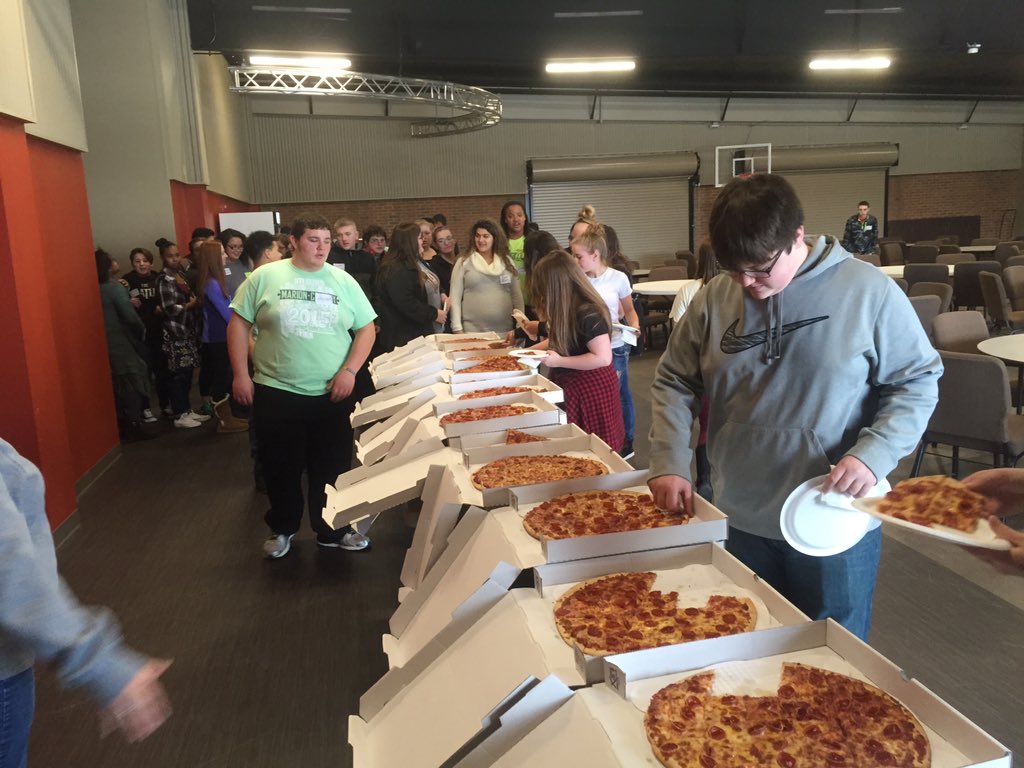 MarionHardingTI's tweet photo. Hungry Freshman ready for Lunch! https://t.co/tBsdAtJIVV