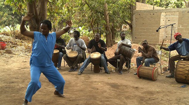 It's Friday lets #dance! #FridayFeeling #Mali #WestAfrica #KSK #FlashbackFriday #MusicinMali #Filmmaking